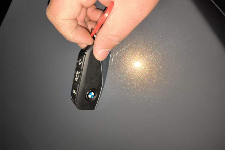 Used BMW i5 2024 eDrive 35L Luxury Model with M Sport Package Vehicle Key