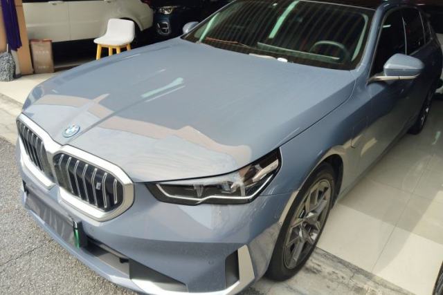 Used BMW i5 2024 eDrive 35L Prestige Luxury Package