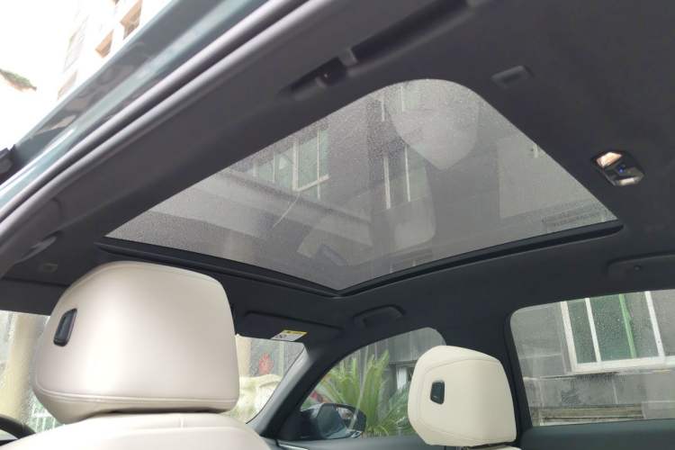 Used BMW i5 2024 xDrive M60 Headliner