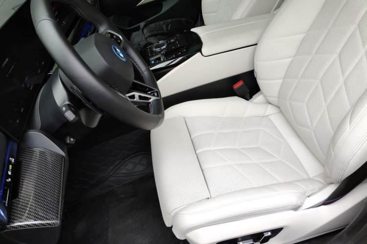Used BMW i5 2024 xDrive M60 Left Front Seat