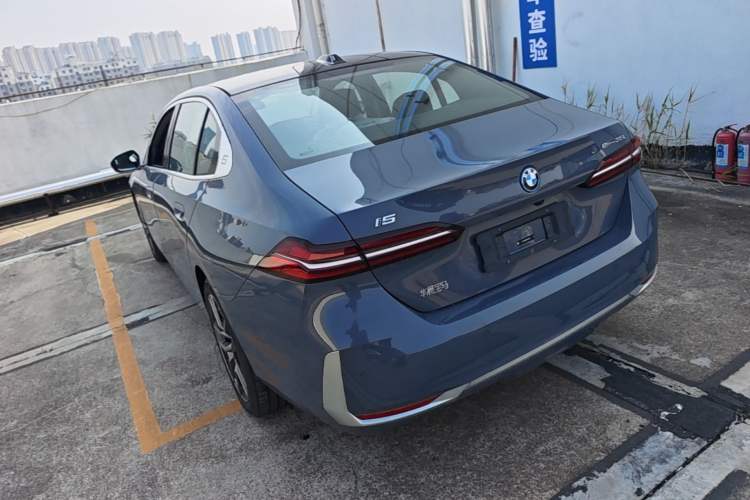 Used BMW i5 2024 eDrive 35L Prestige Luxury Package Rear Left 45 Deg