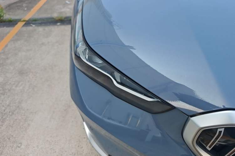 Used BMW i5 2024 eDrive 35L Prestige Luxury Package Right Front Headlight
