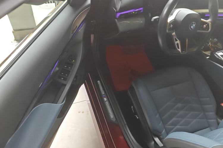 Used BMW i5 2024 eDrive 35L Luxury Model with M Sport Package Driver Seat