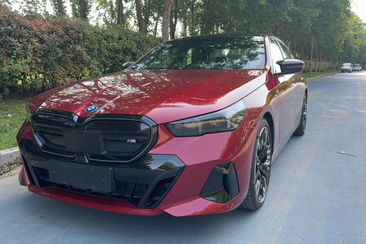 Used BMW i5 2024 xDrive M60 Exterior 2