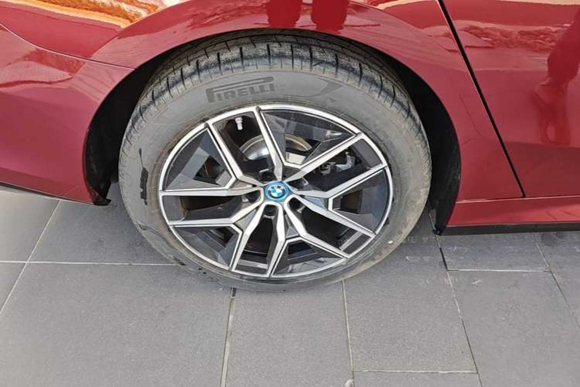 Used BMW i5 2024 eDrive 35L M Sport Package Exterior 5