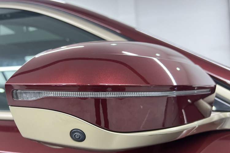 Used BMW i5 2024 eDrive 35L Luxury Model with M Sport Package Exterior 7