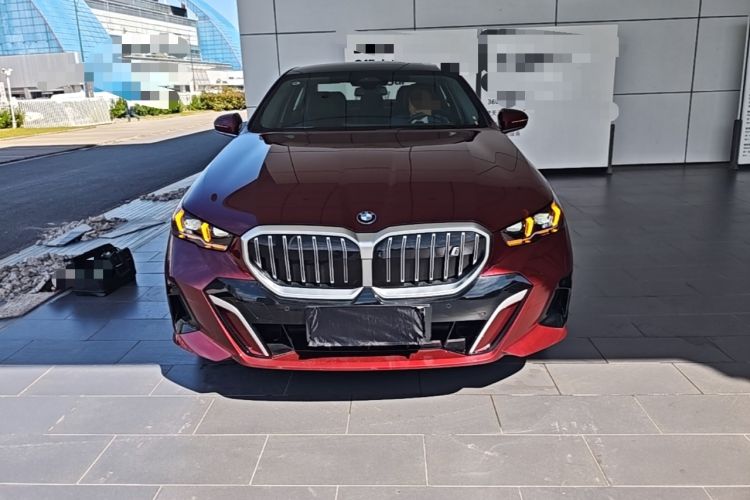 Used BMW i5 2024 eDrive 35L M Sport Package Front