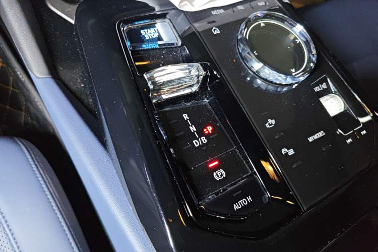 Used BMW i5 2024 eDrive 35L Prestige Luxury Package Gear Lever