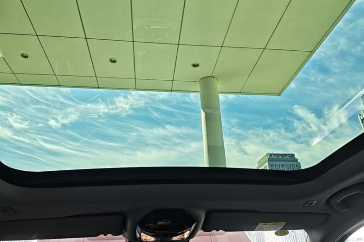 Used BMW i5 2024 eDrive 35L M Sport Package Headliner