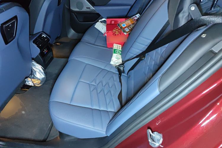 Used BMW i5 2024 eDrive 35L Prestige Luxury Package Left Rear Seat
