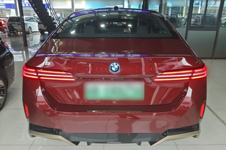 Used BMW i5 2024 eDrive 35L Luxury Model with M Sport Package Rear