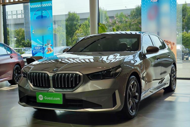 Used BMW i5 2024 eDrive 35L Luxury Package Guazi used car, China used car export, Used car for sale, Used  cars, Cheapest cars for sale