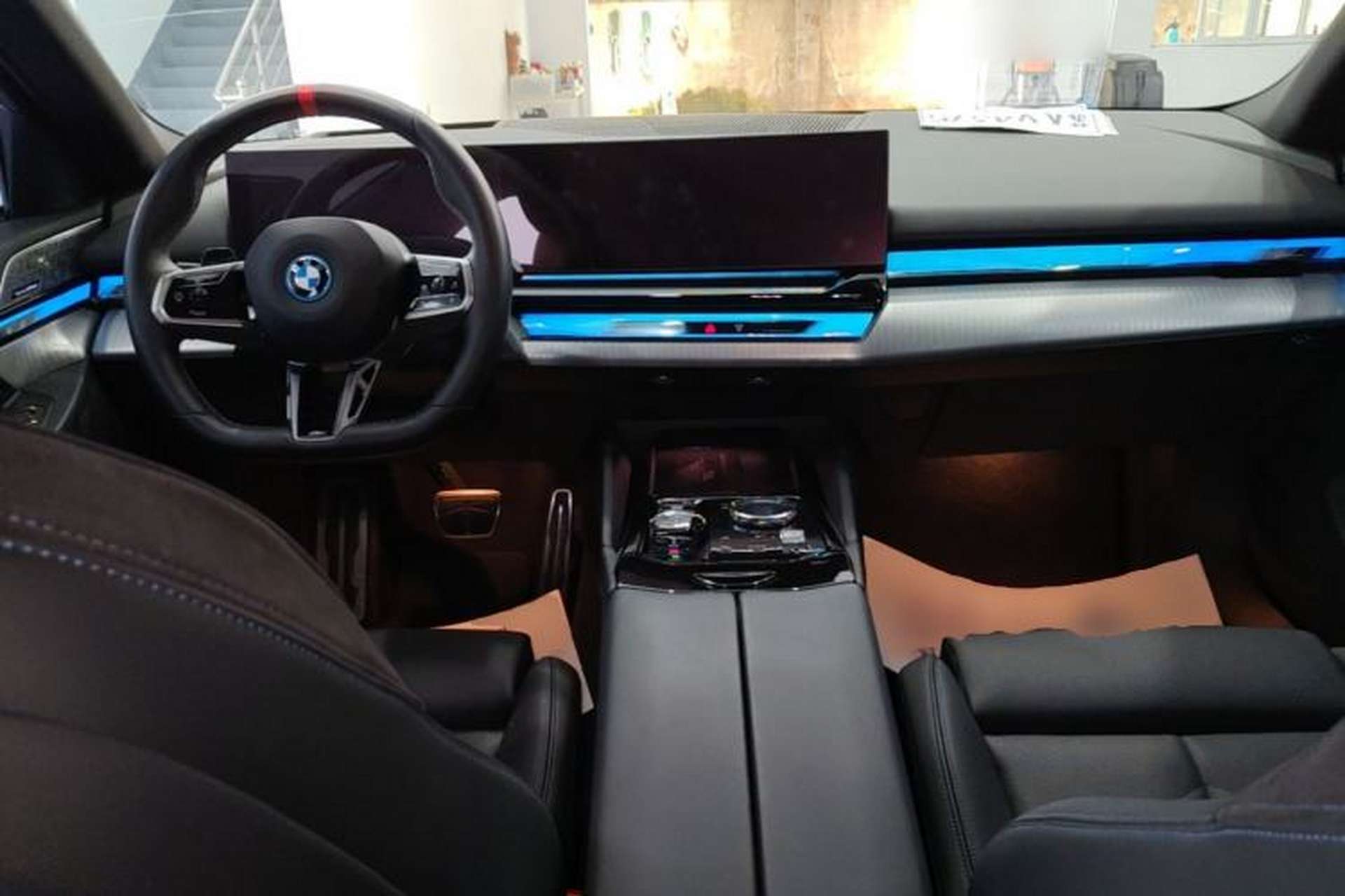 Used BMW i5 2024 xDrive M60 Center Console