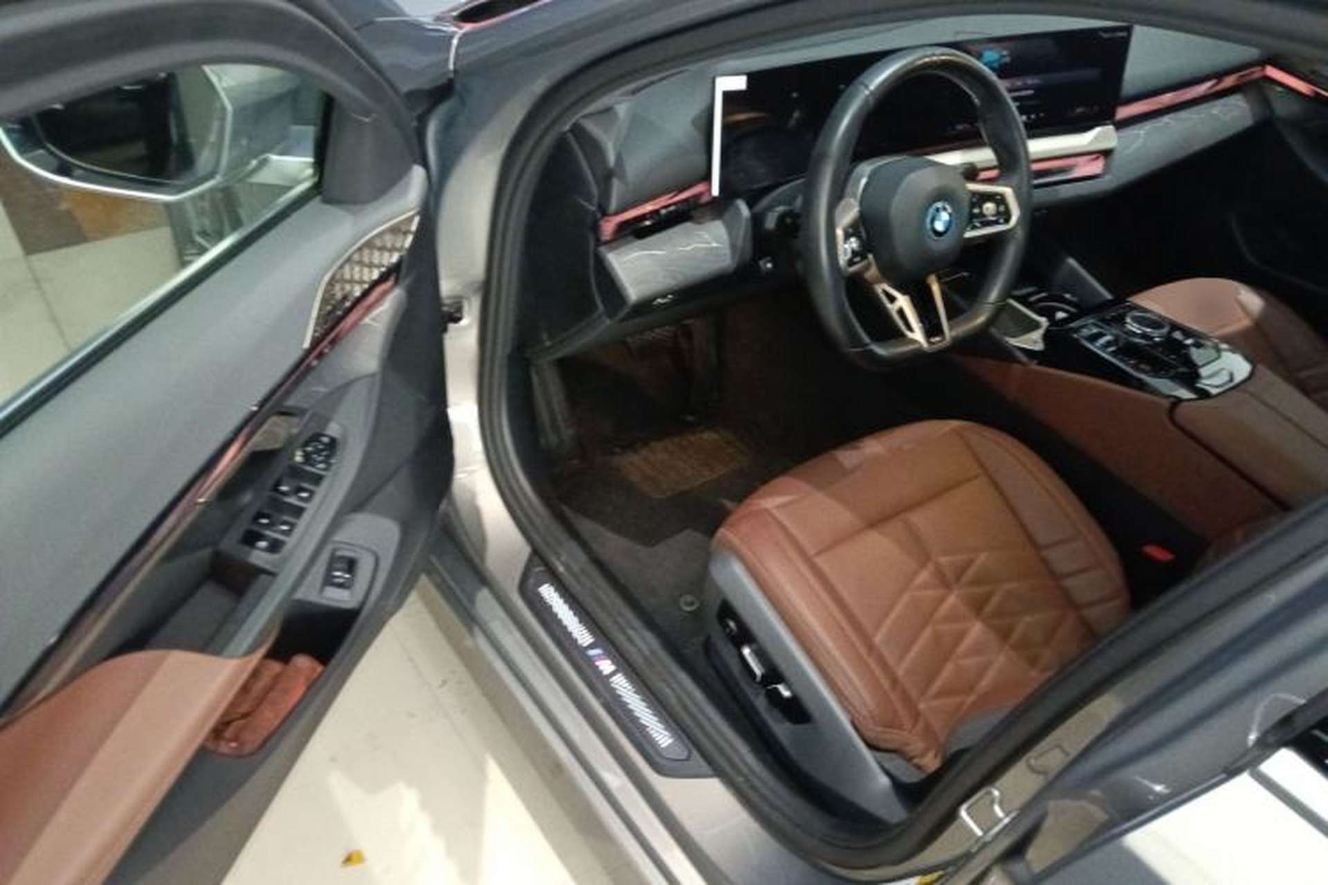 Used BMW i5 2024 eDrive 35L Luxury Model with M Sport Package Driver Seat