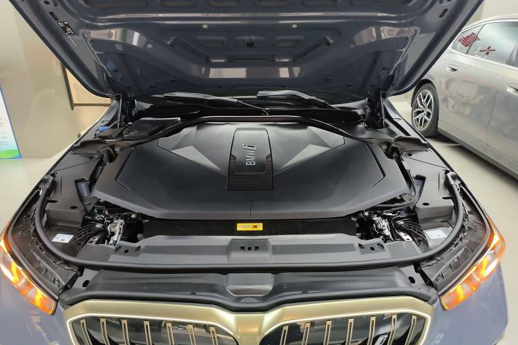 Used BMW i5 2024 eDrive 35L M Sport Package Engine Bay