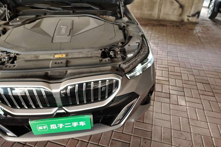 Used BMW i5 2024 eDrive 35L Prestige Luxury Package Engine Bay Left