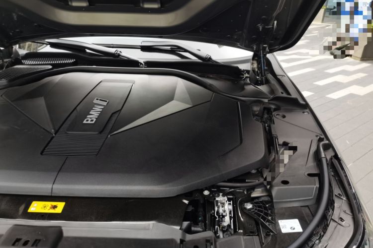 Used BMW i5 2024 eDrive 35L M Sport Package Engine Bay Left