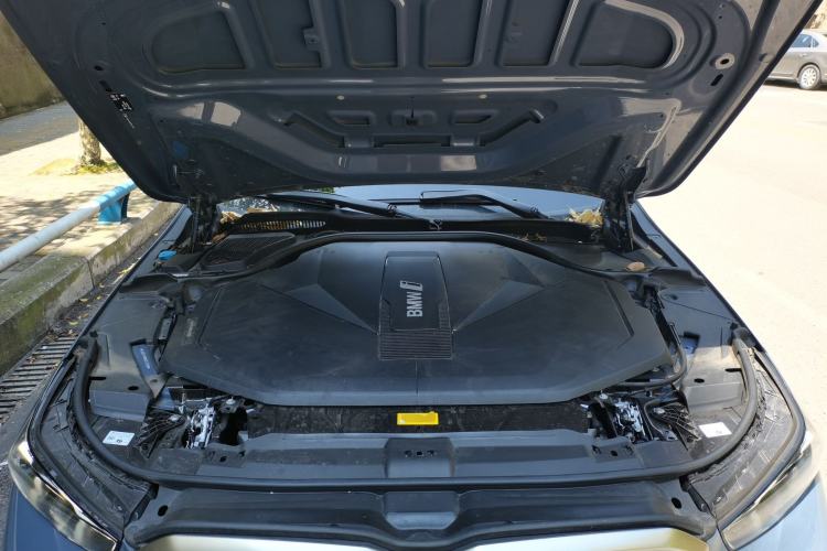 Used BMW i5 2024 eDrive 35L Luxury Model with M Sport Package Engine Bay