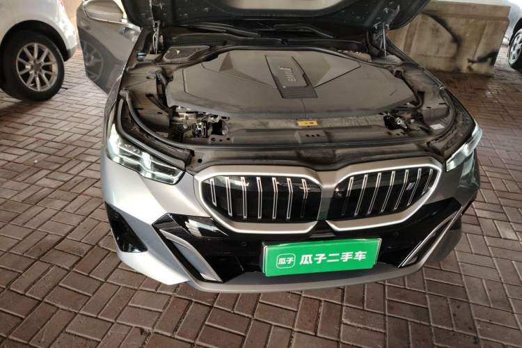Used BMW i5 2024 eDrive 35L Prestige Luxury Package Engine Bay Right