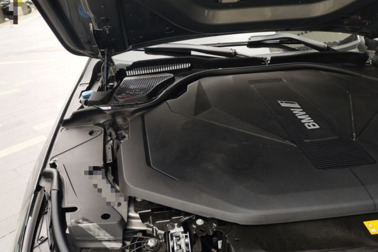 Used BMW i5 2024 eDrive 35L M Sport Package Engine Bay Right