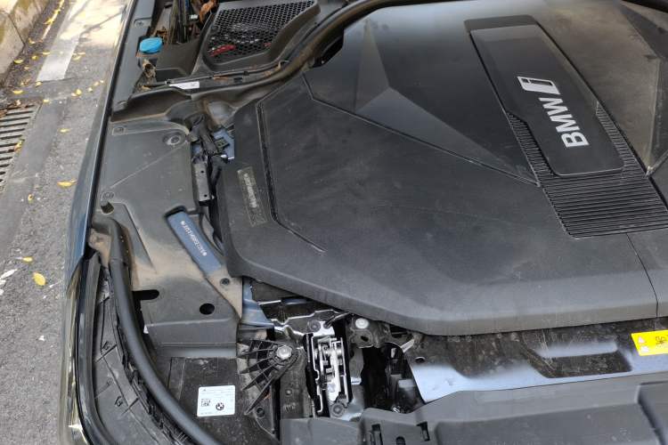 Used BMW i5 2024 eDrive 35L Luxury Model with M Sport Package Engine Bay Right