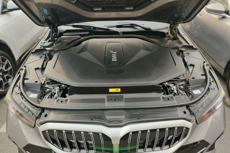 Used BMW i5 2024 eDrive 35L M Sport Package Engine Bay