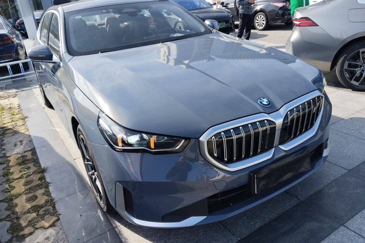 Used BMW i5 2024 eDrive 35L Prestige Luxury Package Exterior 2