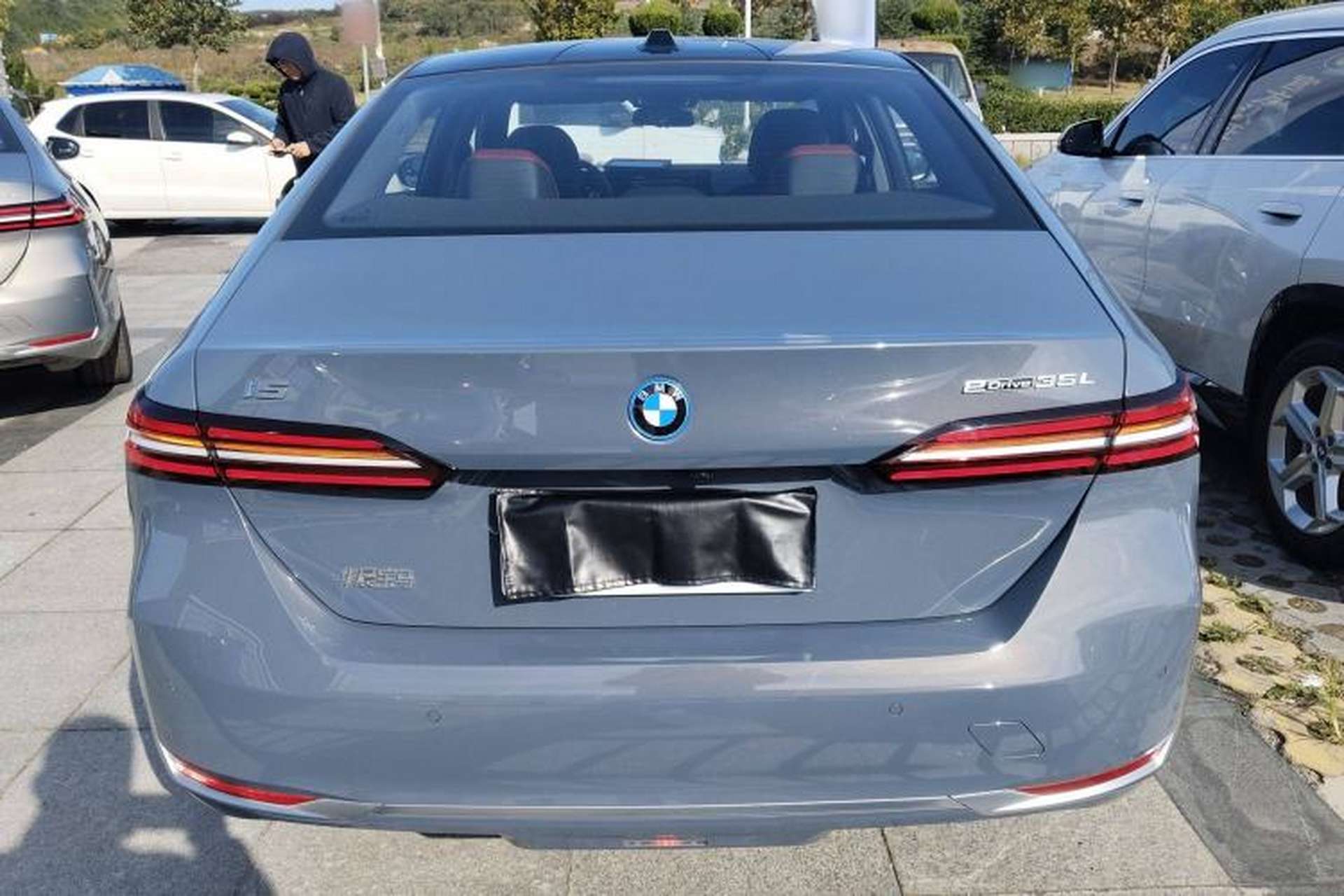 Used BMW i5 2024 eDrive 35L Prestige Luxury Package Exterior 4