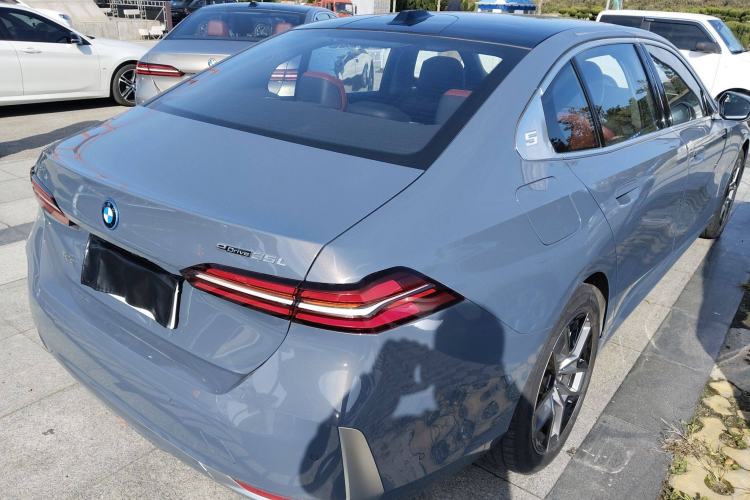 Used BMW i5 2024 eDrive 35L Prestige Luxury Package Exterior 5