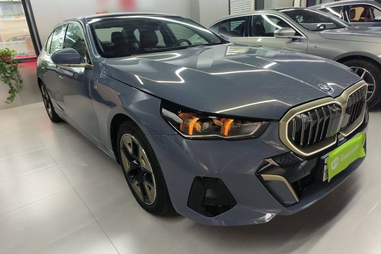 Used BMW i5 2024 eDrive 35L M Sport Package Front Right 45 Deg