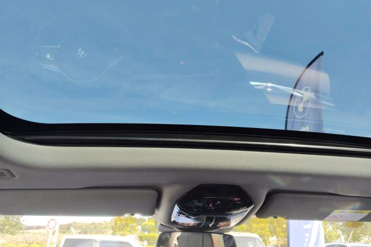 Used BMW i5 2024 eDrive 35L Prestige Luxury Package Headliner