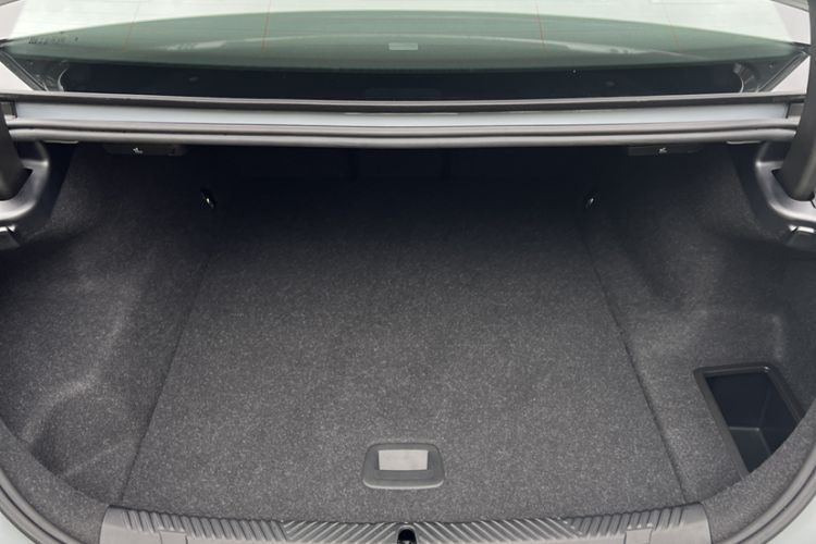 Used BMW i5 2024 xDrive M60 Interior 5