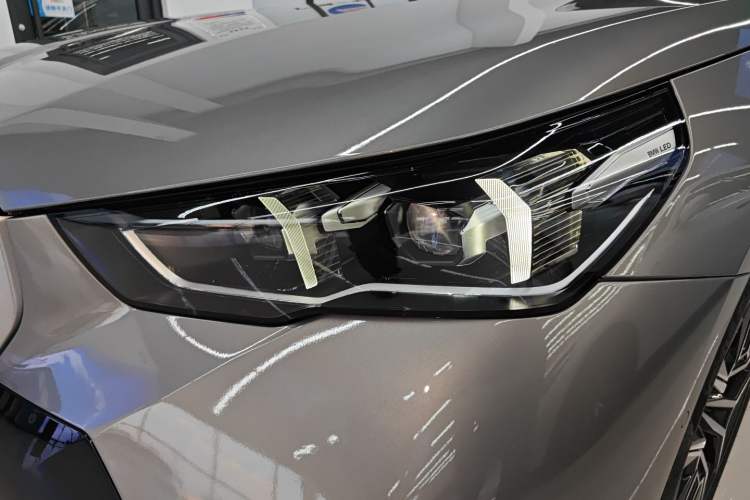 Used BMW i5 2024 eDrive 35L M Sport Package Left Front Headlight