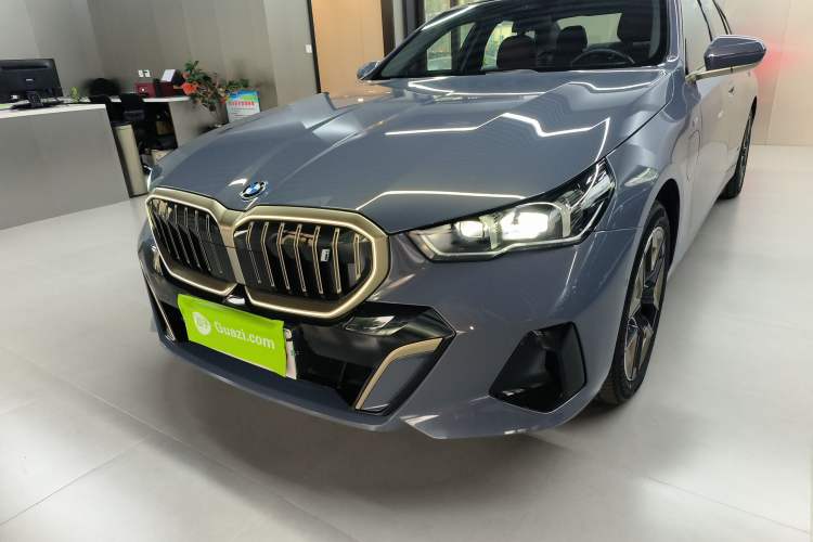 Used BMW i5 2024 eDrive 35L M Sport Package Left Front Headlight
