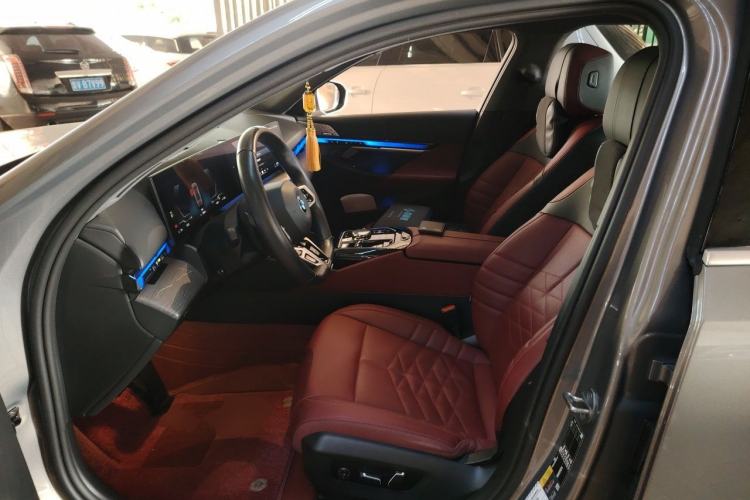 Used BMW i5 2024 eDrive 35L Prestige Luxury Package Left Front Seat