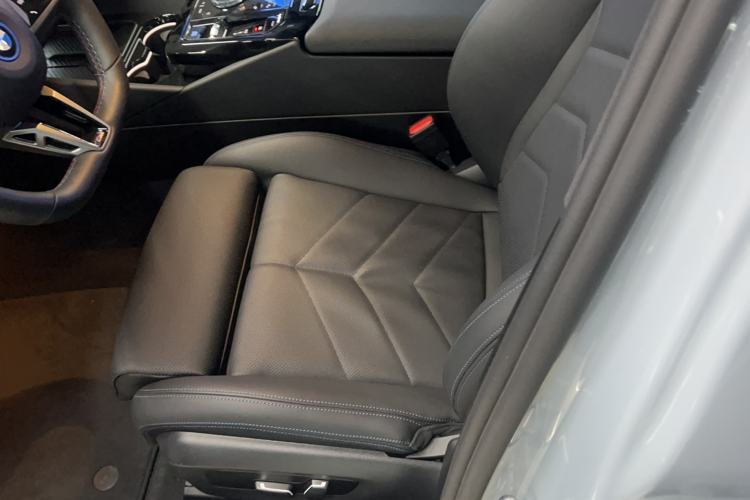 Used BMW i5 2024 xDrive M60 Left Front Seat