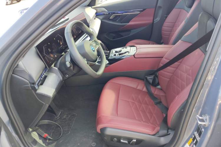 Used BMW i5 2024 eDrive 35L Prestige Luxury Package Left Front Seat