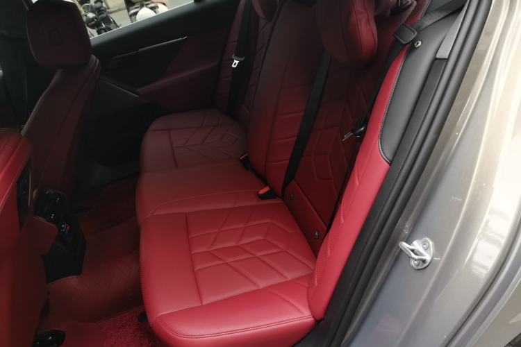 Used BMW i5 2024 eDrive 35L M Sport Package Left Rear Seat