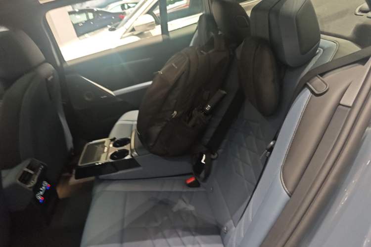 Used BMW i5 2024 eDrive 35L Luxury Model with M Sport Package Left Rear Seat