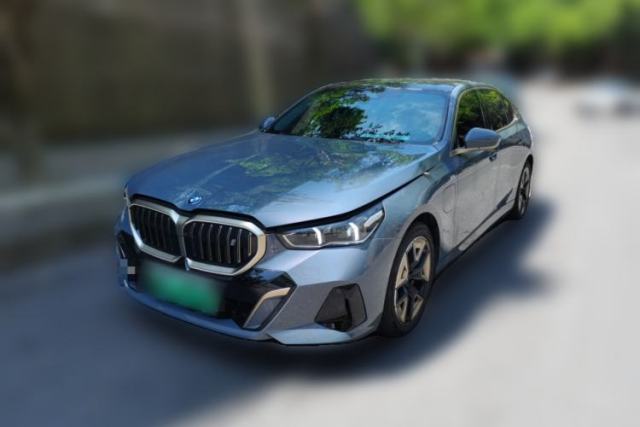 Used BMW i5 2024 eDrive 35L Luxury Model with M Sport Package