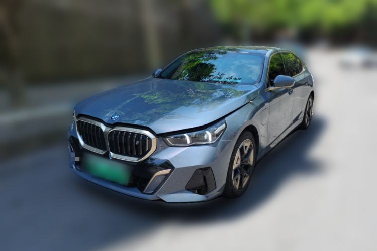 Used BMW i5 2024 eDrive 35L Luxury Model with M Sport Package Guazi used car, China used car export, Used car for sale, Used cars, Cheapest cars for sale