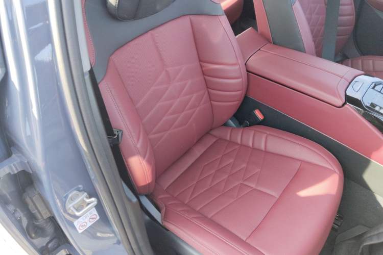 Used BMW i5 2024 eDrive 35L Prestige Luxury Package Right Front Seat