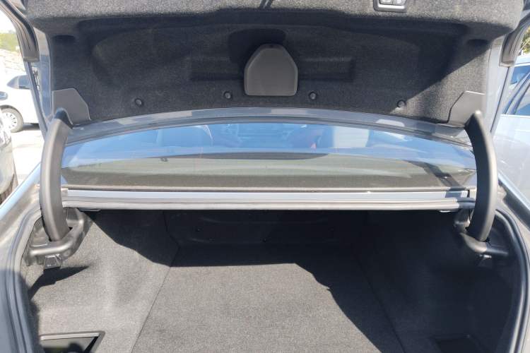 Used BMW i5 2024 eDrive 35L Prestige Luxury Package Trunk