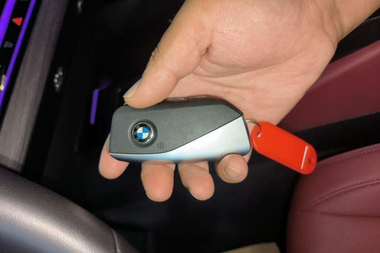 Used BMW i5 2024 eDrive 35L M Sport Package Vehicle Key