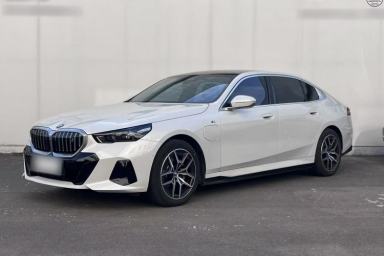 Used BMW i5 2024 eDrive 35L Luxury Model with M Sport Package