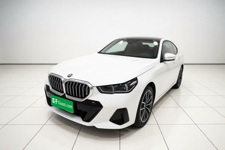 Used BMW i5 2024 eDrive 35L M Sport Package Guazi used car, China used car export, Used car for sale, Used BMW cars, Cheapest cars for sale, Electric vehicle, New energy car