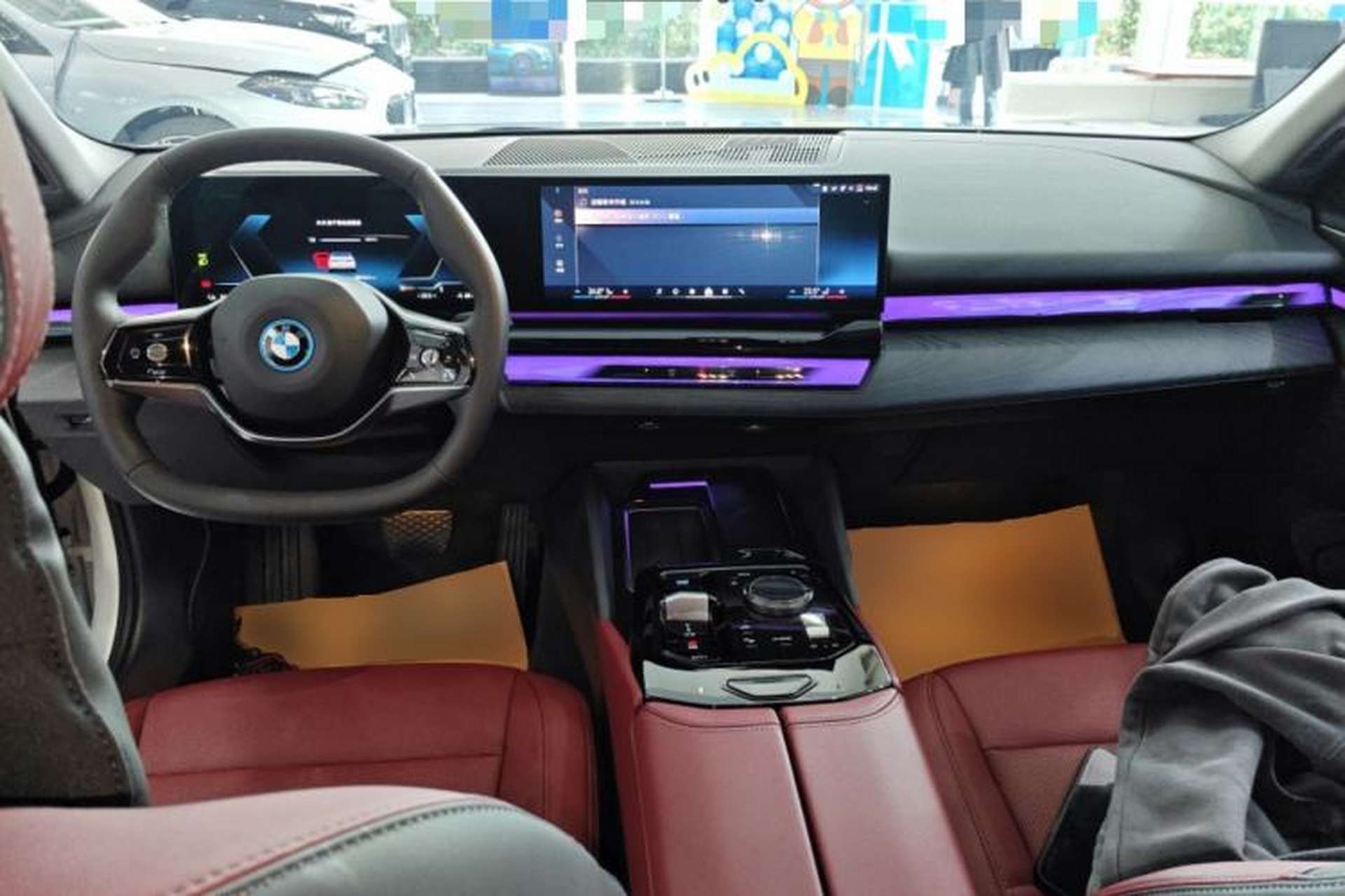 Used BMW i5 2024 eDrive 35L Prestige Luxury Package Center Console