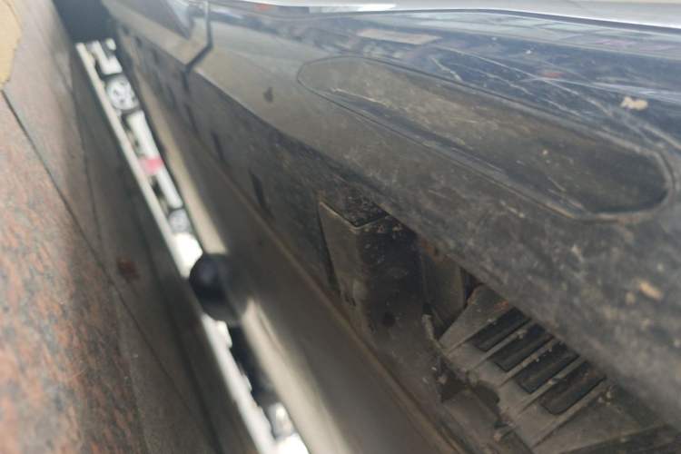Used BMW i5 2024 eDrive 35L M Sport Package Chassis Front Right