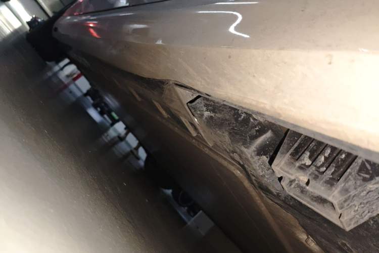 Used BMW i5 2024 eDrive 35L Luxury Package Chassis Rear Left