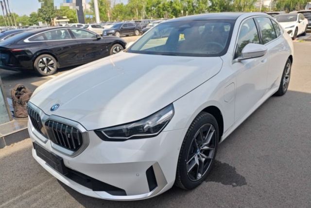 Used BMW i5 2024 eDrive 35L Luxury Package